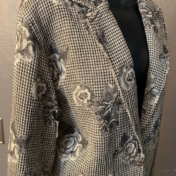 NEW IDENTITY Rose and Houndstoothish Print One Button Blazer - Picture 7 of 16